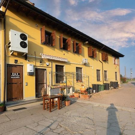 Angolo Nascosto Apartments San Fiorano Luaran gambar