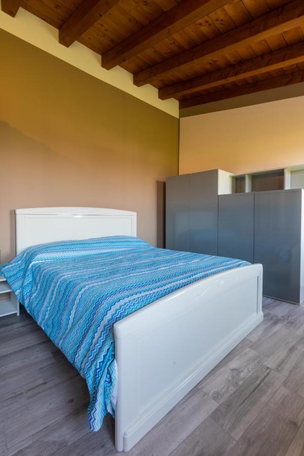 Angolo Nascosto Apartments San Fiorano Luaran gambar