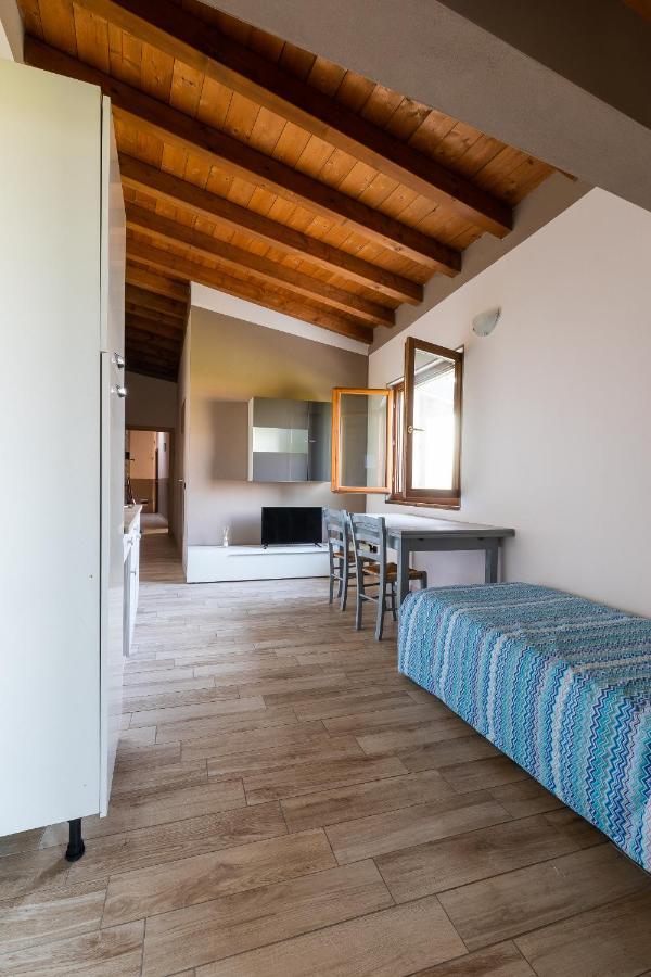 Angolo Nascosto Apartments San Fiorano Luaran gambar
